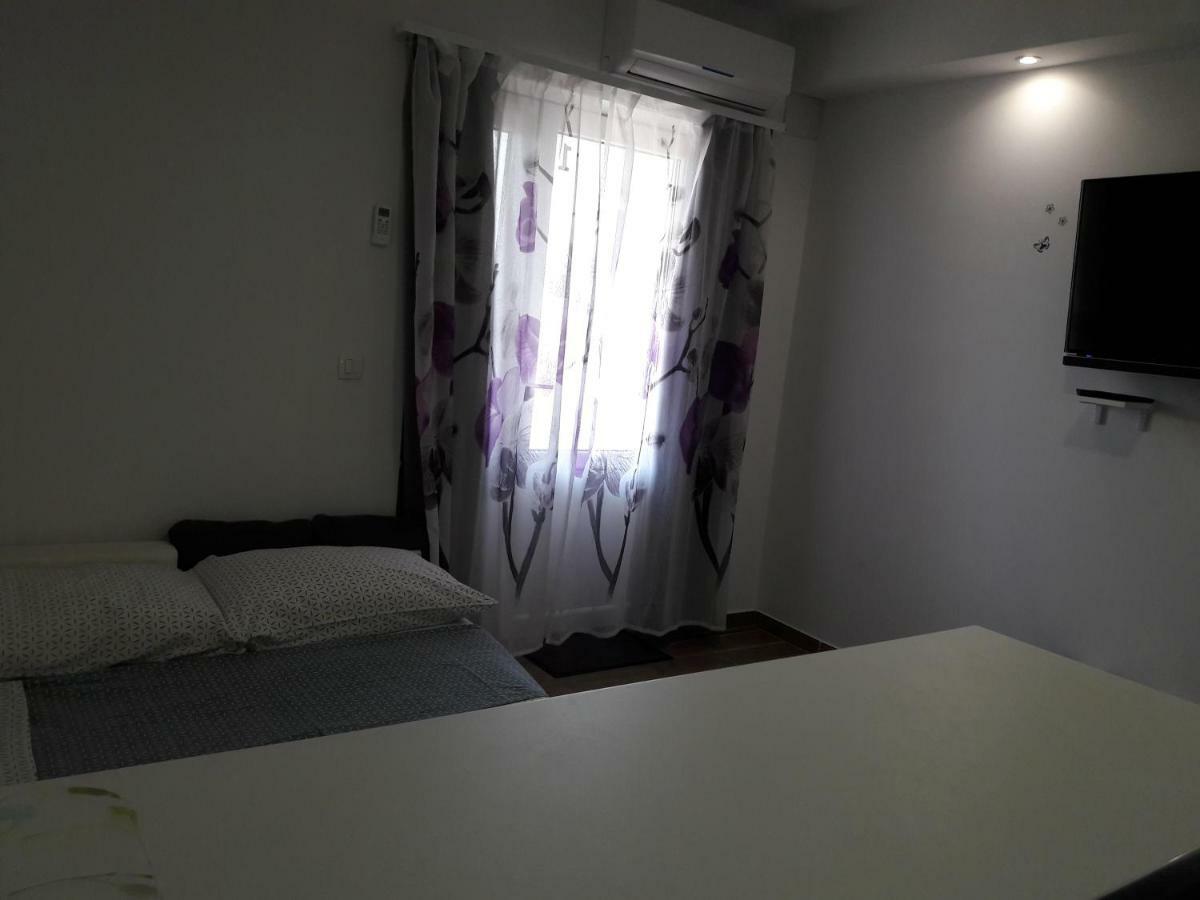 Apartmani Marta Млини Экстерьер фото